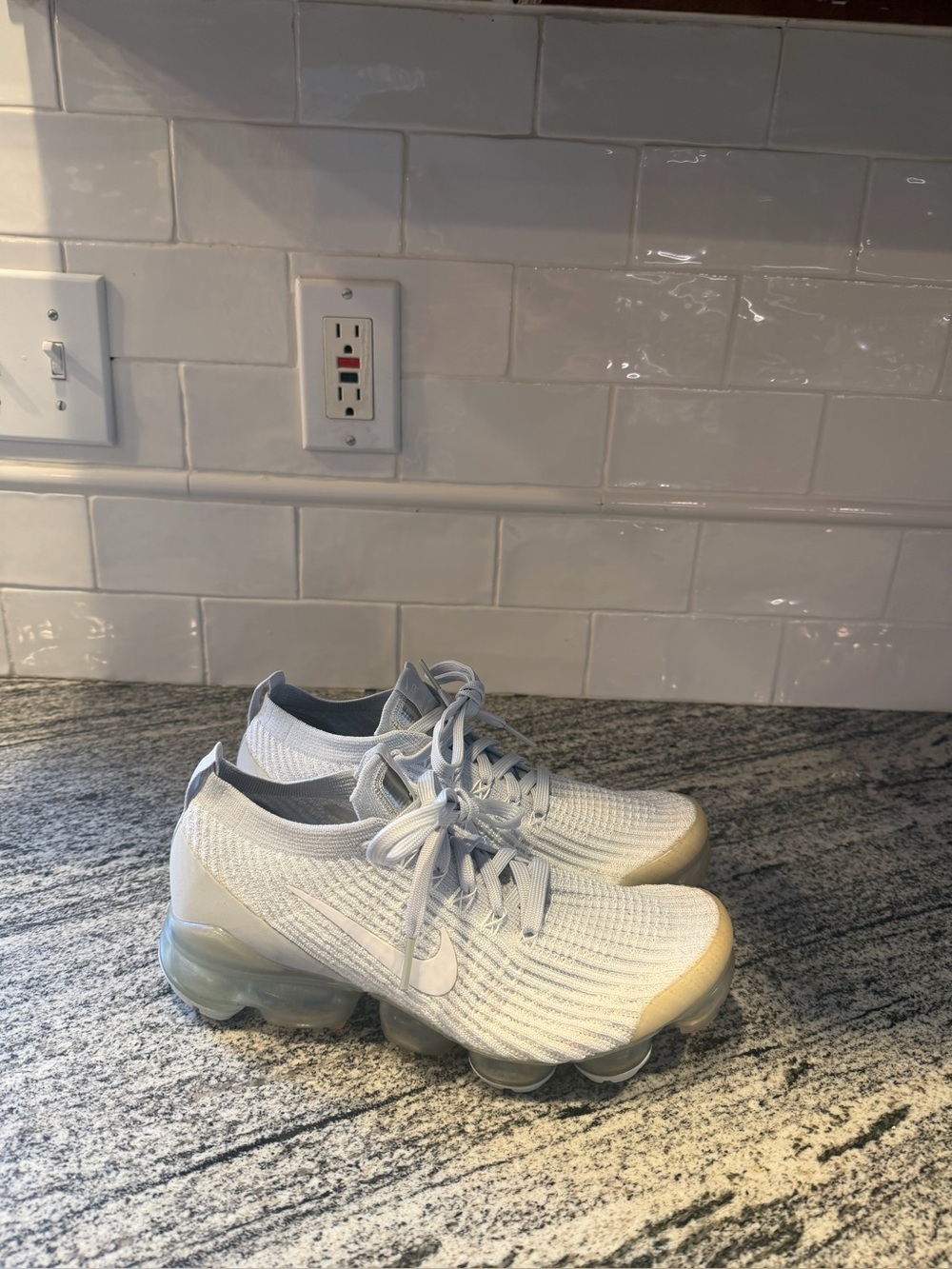 Women’s Nike Air VaporMax Flyknit 3 Pure Platinum White AJ6910-100 Size 8.5